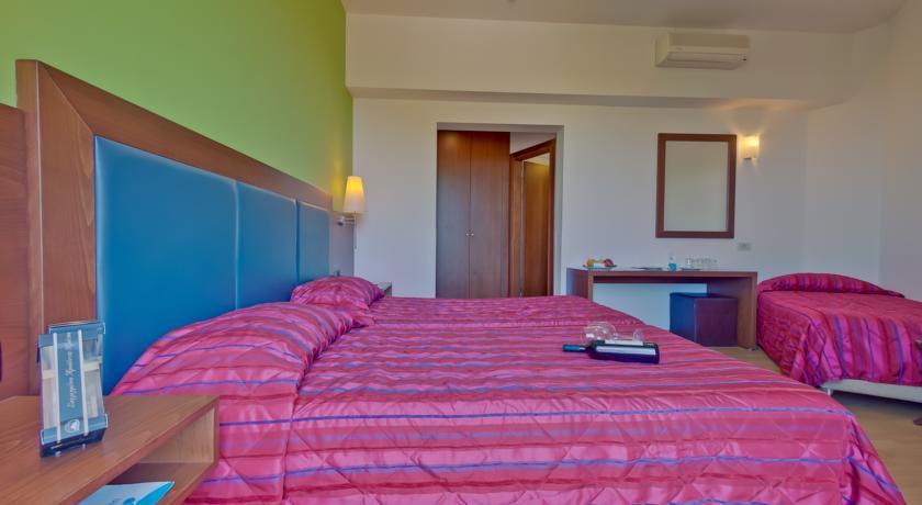 Marin Hotel Heraklion  Bagian luar foto